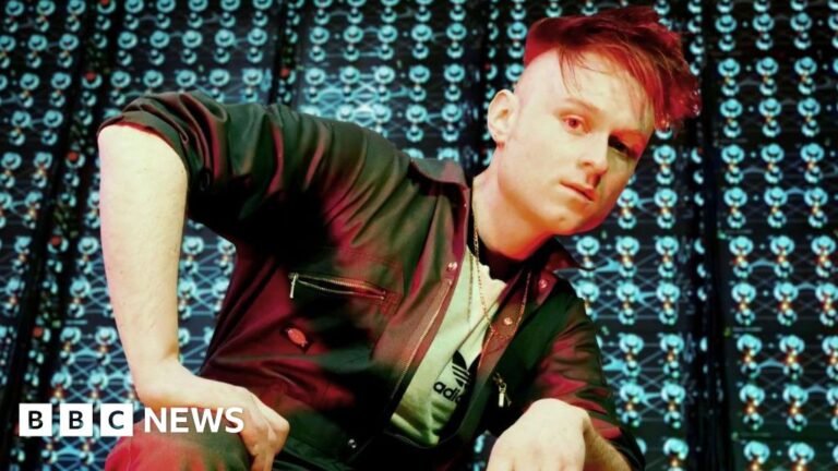 Singer and YouTuber who makes music with Furbys and Game Boys picked for UK at Eurovision Singer and YouTuber who makes music with Furbys and Game Boys picked for UK at Eurovision