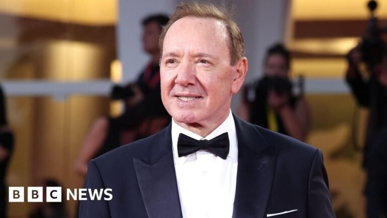 Actor settles claim against theatre in Kevin Spacey assault case Actor settles claim against theatre in Kevin Spacey assault case