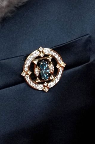 Damson Idris Dons Self-Made Brooch to the 2026 Oscars, Which Pays Homage to His Mother and “F1 ”(Exclusive) Damson Idris Dons Self-Made Brooch to the 2026 Oscars, Which Pays Homage to His Mother and “F1 ”(Exclusive)