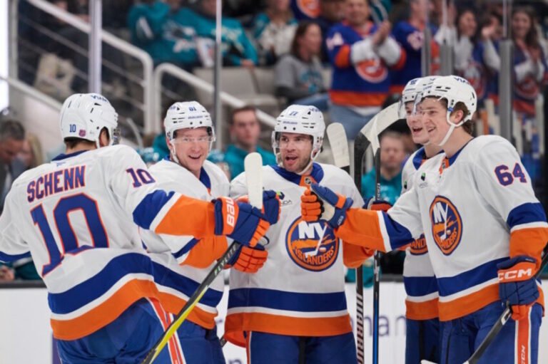 NHL Trade Deadline Fallout: Islanders, Blues, No-Movement and No-Trade Clauses NHL Trade Deadline Fallout: Islanders, Blues, No-Movement and No-Trade Clauses