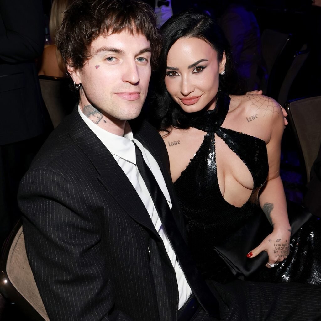 Demi Lovato, Jutes Perform Goo Goo Dolls Song, First Dance Track