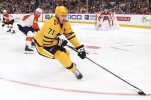 Kyle Dubas Remains Silent on Evgeni Malkin Contract Talks