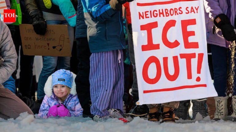 Minnesota districts seek court order to restore limits on immigration enforcement near schools Minnesota districts seek court order to restore limits on immigration enforcement near schools