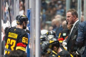 NHL Rumors: Vancouver Canucks – Adam Foote and Manny Malhotra NHL Rumors: Vancouver Canucks – Adam Foote and Manny Malhotra