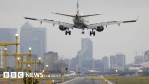 Airlines can cancel flights in advance over fuel shortages under new plans
