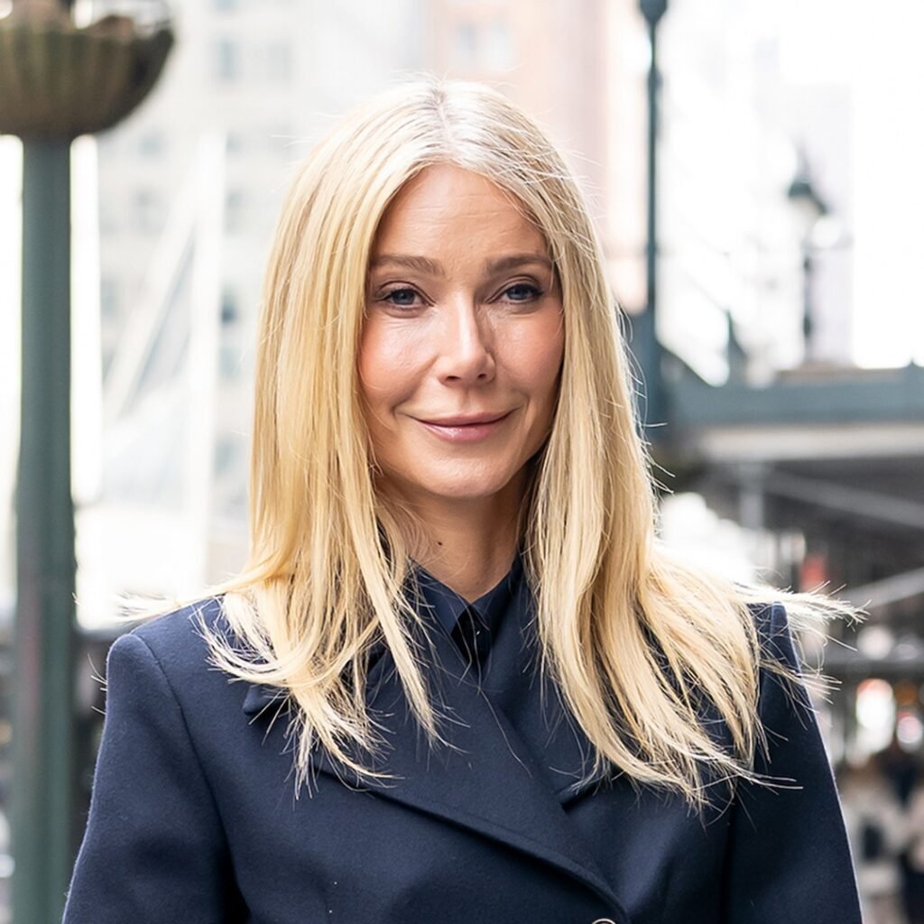 Gwyneth Paltrow Uses Arugula as Dairy Substitute for Cheese in Recipe Gwyneth Paltrow Uses Arugula as Dairy Substitute for Cheese in Recipe