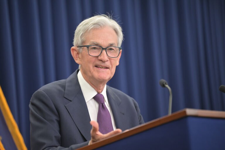 Powell Exits a Fed Fractured by Inflation Debate