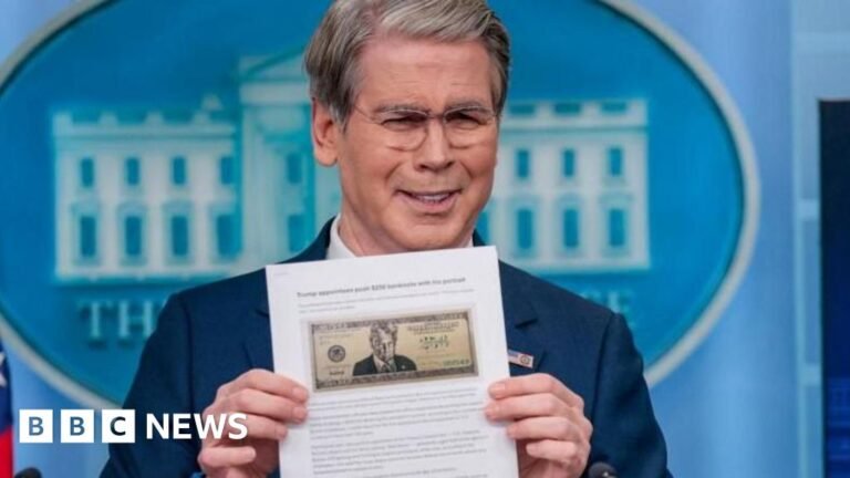 Trump officials preparing for 0 note featuring Trump’s face Trump officials preparing for 0 note featuring Trump’s face