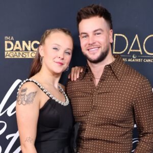 JoJo Siwa Denies She, Boyfriend Chris Hughes Are in “Lavender Relationship”