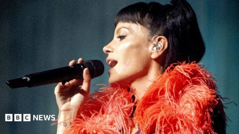 Lily Allen defends West End Girl tour after some fans criticise show length
