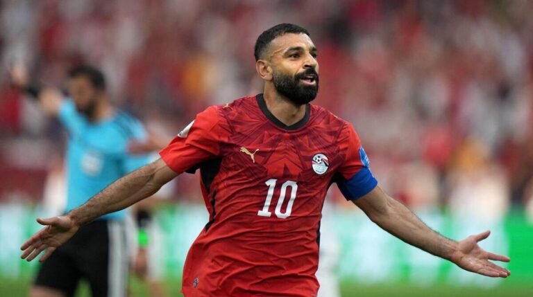 Line-ups confirmed for World Cup clash
