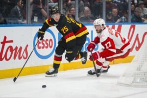 NHL Rumors: Leafs and McKenna, Senators and DeBusk, Red Wings and Pettersson NHL Rumors: Leafs and McKenna, Senators and DeBusk, Red Wings and Pettersson