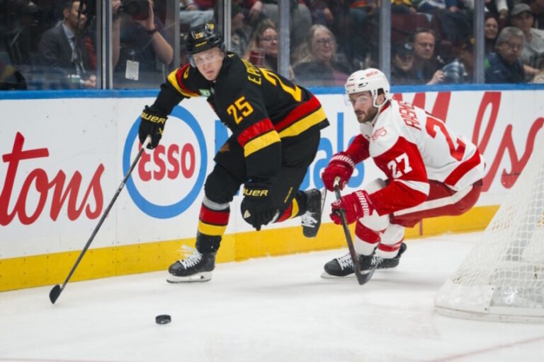 NHL Rumors: Leafs and McKenna, Senators and DeBusk, Red Wings and Pettersson NHL Rumors: Leafs and McKenna, Senators and DeBusk, Red Wings and Pettersson