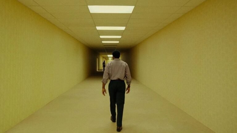 Review: ‘Backrooms’ (2026) | Movie-Blogger.com
