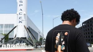 Who can buy shares in Elon Musk’s SpaceX?