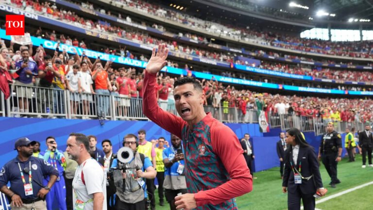 ‘So people do not forget’: Cristiano Ronaldo silences critics with just two words after historic Portugal win | Football News ‘So people do not forget’: Cristiano Ronaldo silences critics with just two words after historic Portugal win | Football News