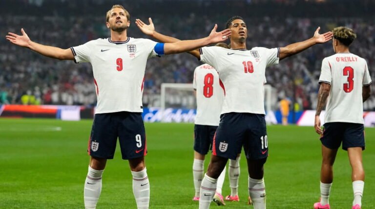 Bellingham bags 90-second brace before Mexico hit back against England