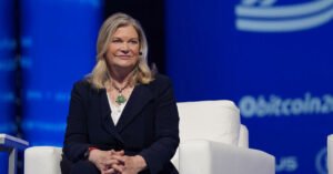 ‘Bitcoin Senator’ Blasts Democrats For Stalling Clarity Act ‘Bitcoin Senator’ Blasts Democrats For Stalling Clarity Act