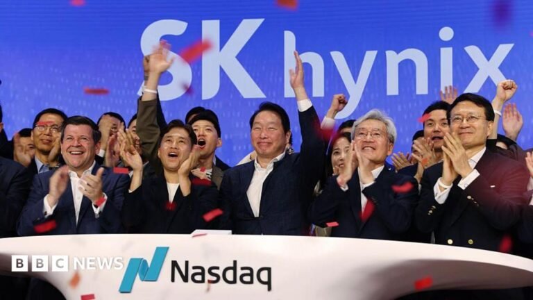 Chip giant SK Hynix raises .5bn as shares surge in bumper US listing Chip giant SK Hynix raises .5bn as shares surge in bumper US listing