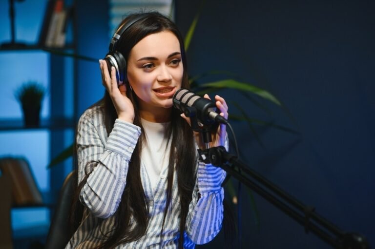 How To Create An eLearning Podcast That Drives Engagement How To Create An eLearning Podcast That Drives Engagement
