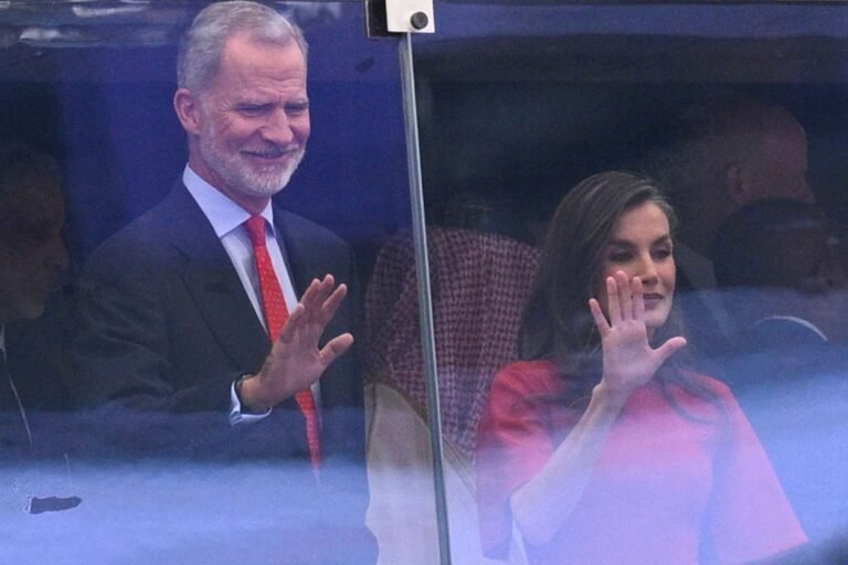 King Felipe and Queen Letizia Show Their Team Spirit by Wearing Red to Cheer on Spain in the World Cup Final in New Jersey King Felipe and Queen Letizia Show Their Team Spirit by Wearing Red to Cheer on Spain in the World Cup Final in New Jersey