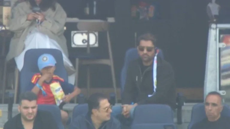 MS Dhoni steals the spotlight with appearance at India vs England 1st ODI