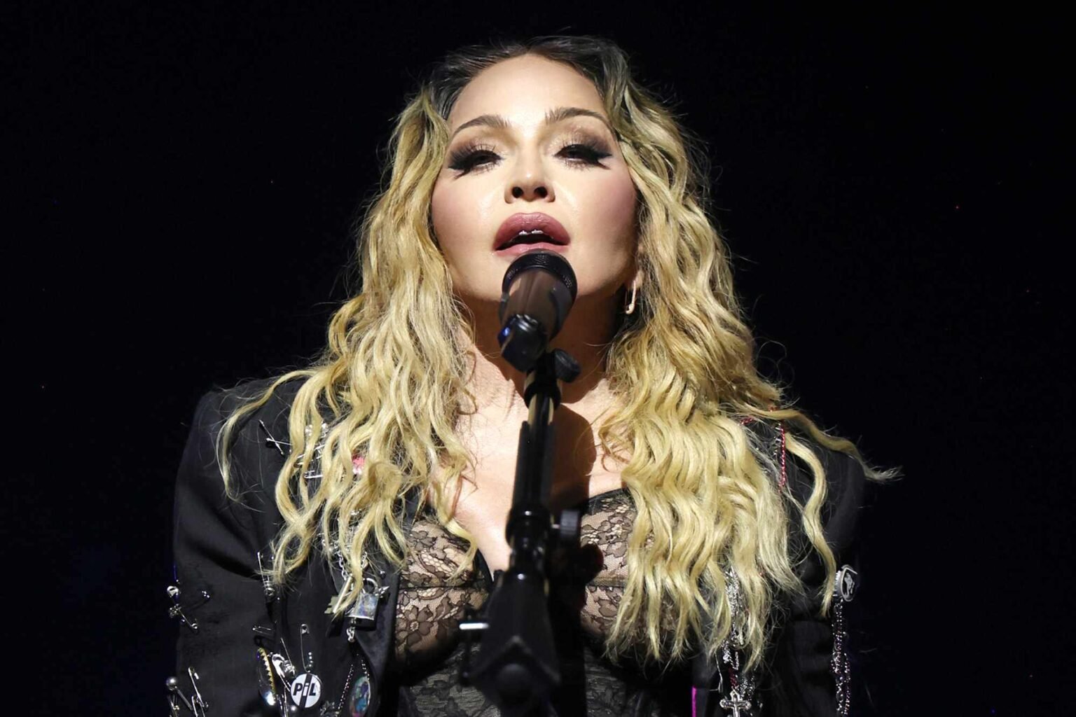 Madonna Dominates After 5 Decades with Record-Shattering 10th No. 1 Album “Confessions II” Madonna Dominates After 5 Decades with Record-Shattering 10th No. 1 Album “Confessions II”