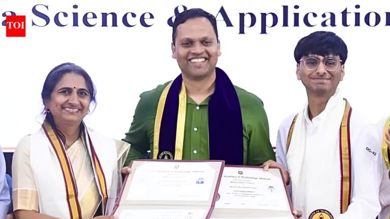 Meet the 45-year-old mother and her 21-year-old son who graduated from IIT Madras together Meet the 45-year-old mother and her 21-year-old son who graduated from IIT Madras together