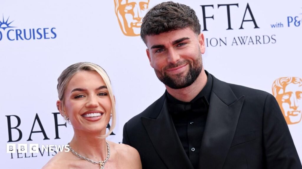 Molly Smith and Tom Clare: Love Island winners marry Molly Smith and Tom Clare: Love Island winners marry