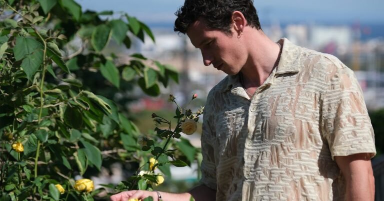 Rosebush Pruning review – a dark-hearted,…