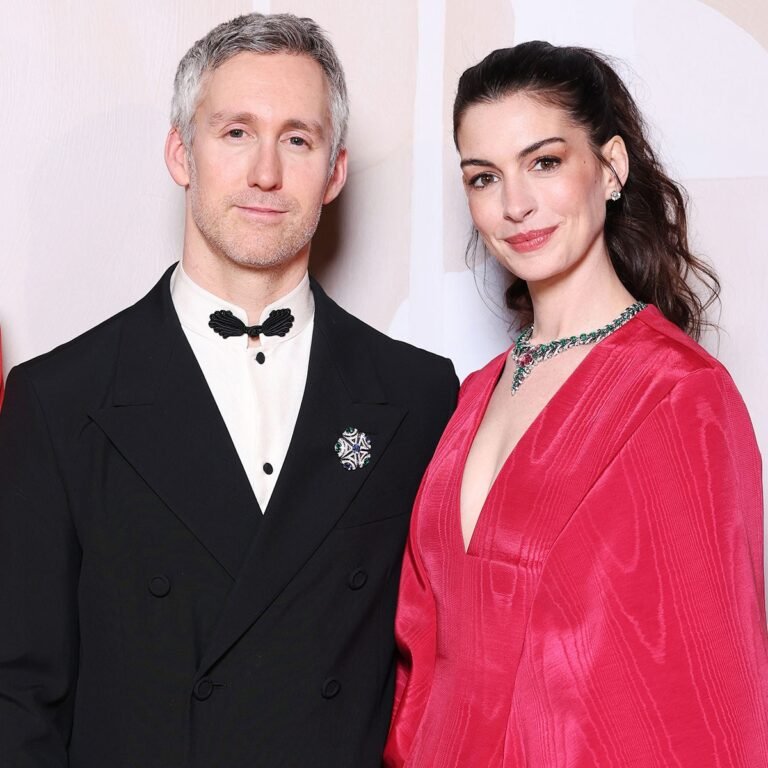A Million Girls Would Kill for Anne Hathaway & Adam Shulman's Romance A Million Girls Would Kill for Anne Hathaway & Adam Shulman's Romance