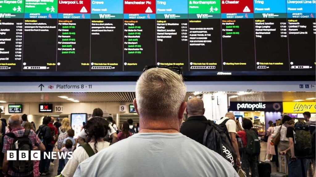 How a 90-second power outage sparked chaos for rail commuters