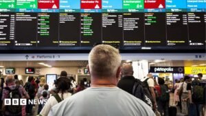 How a 90-second power outage sparked chaos for rail commuters