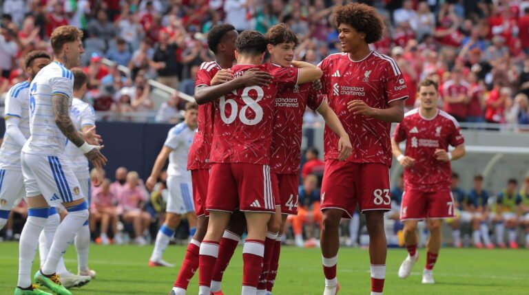Report, result and goals as Premier League rivals play out thriller