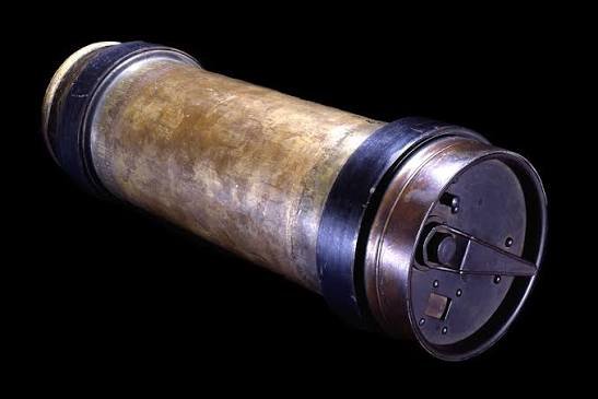 When the US Mail Was Delivered Underground at 35 MPH Through a Network of Pneumatic Tubes (1893-1953) When the US Mail Was Delivered Underground at 35 MPH Through a Network of Pneumatic Tubes (1893-1953)