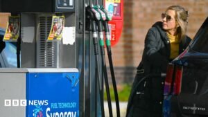 UK warned over ballooning debt costs and slower growth ahead of Budget UK warned over ballooning debt costs and slower growth ahead of Budget