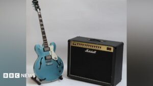 Unheard Oasis recordings from 90s heyday set for Evesham auction