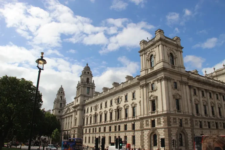 Bitcoin Privacy Faces New Questions Over HMRC Crypto Powers Bitcoin Privacy Faces New Questions Over HMRC Crypto Powers
