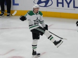 Dallas Stars Want to Keep Jason Robertson, But Did the Price Go Up?