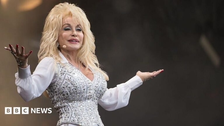 Dolly Parton sings Jolene in Welsh in recording released after her death
