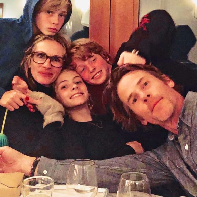 Inside Julia Roberts’ Private Family World With Danny Moder, 3 Kids Inside Julia Roberts’ Private Family World With Danny Moder, 3 Kids