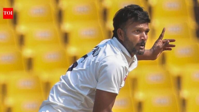 Jalaj Saxena equals Bishan Singh Bedi as Kerala notch up innings win against Odisha in Ranji Trophy | Cricket News Jalaj Saxena equals Bishan Singh Bedi as Kerala notch up innings win against Odisha in Ranji Trophy | Cricket News