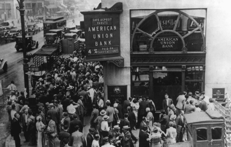What Turned a Stock Market Crash into the Great Depression? What Turned a Stock Market Crash into the Great Depression?